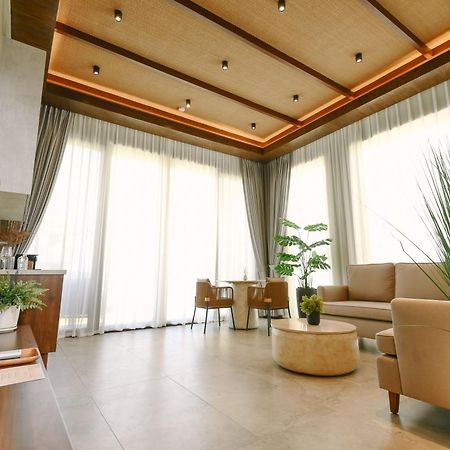 Tana Beach Villas Lian Exterior photo